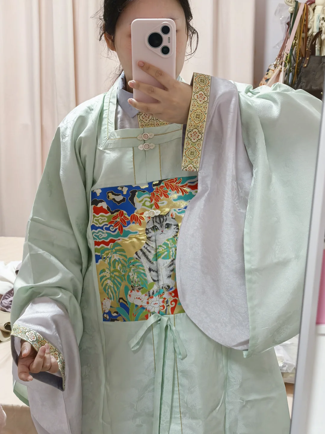 粉色娇嫩 绿色活泼