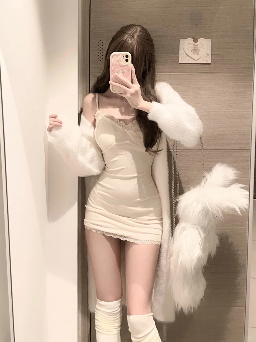 我的腿有肉感但匀称修长