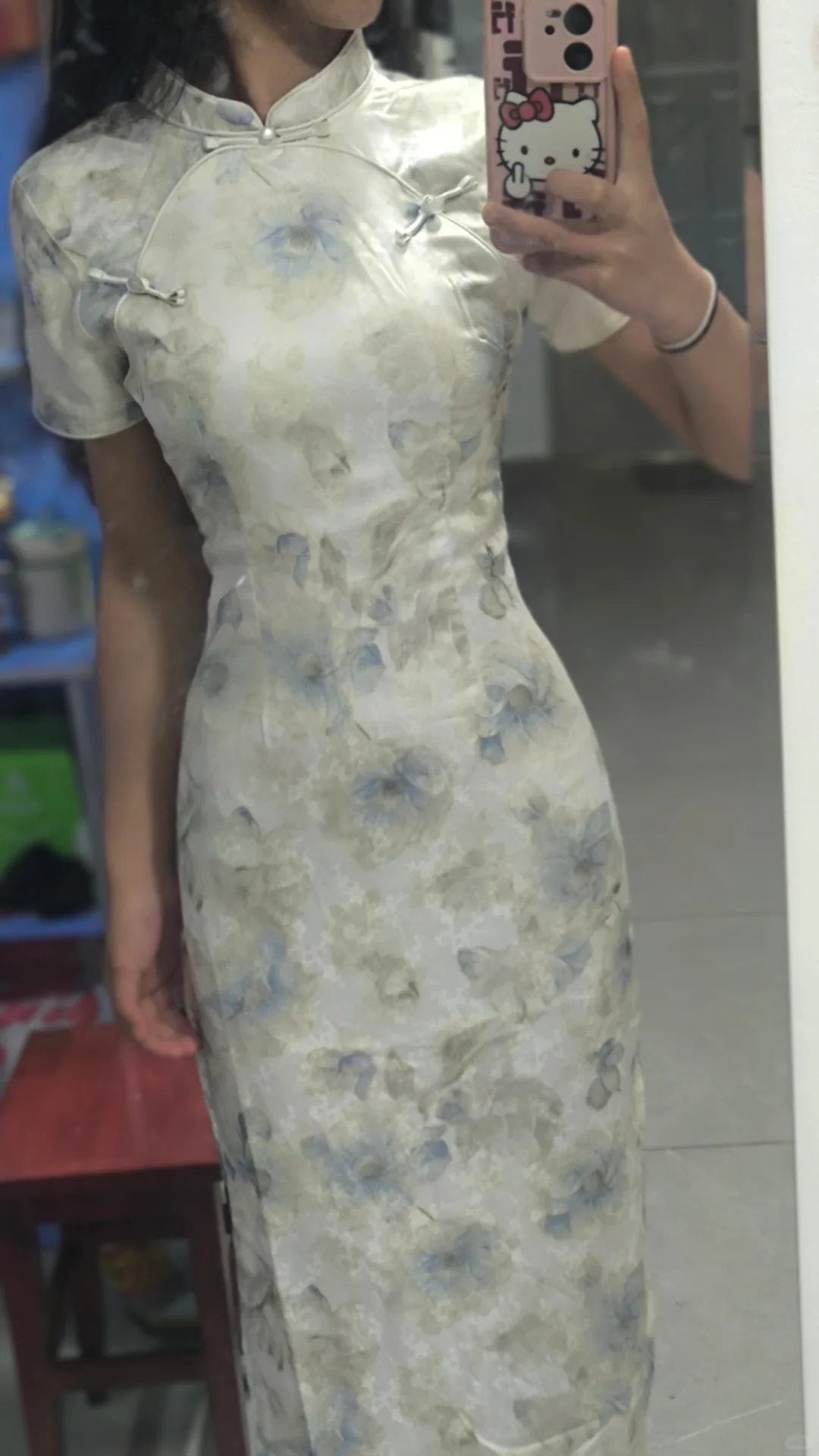 帮我看看这个旗袍要不要留呀
