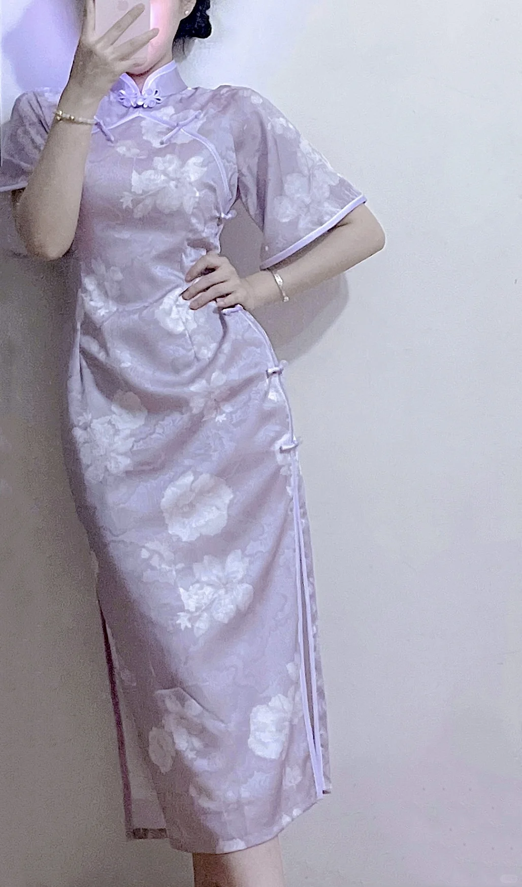 啊啊啊这条旗袍也太好看了吧