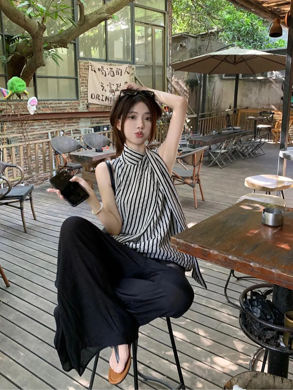 哥弟这件衬衫在咖啡店超出片！秒变韩女