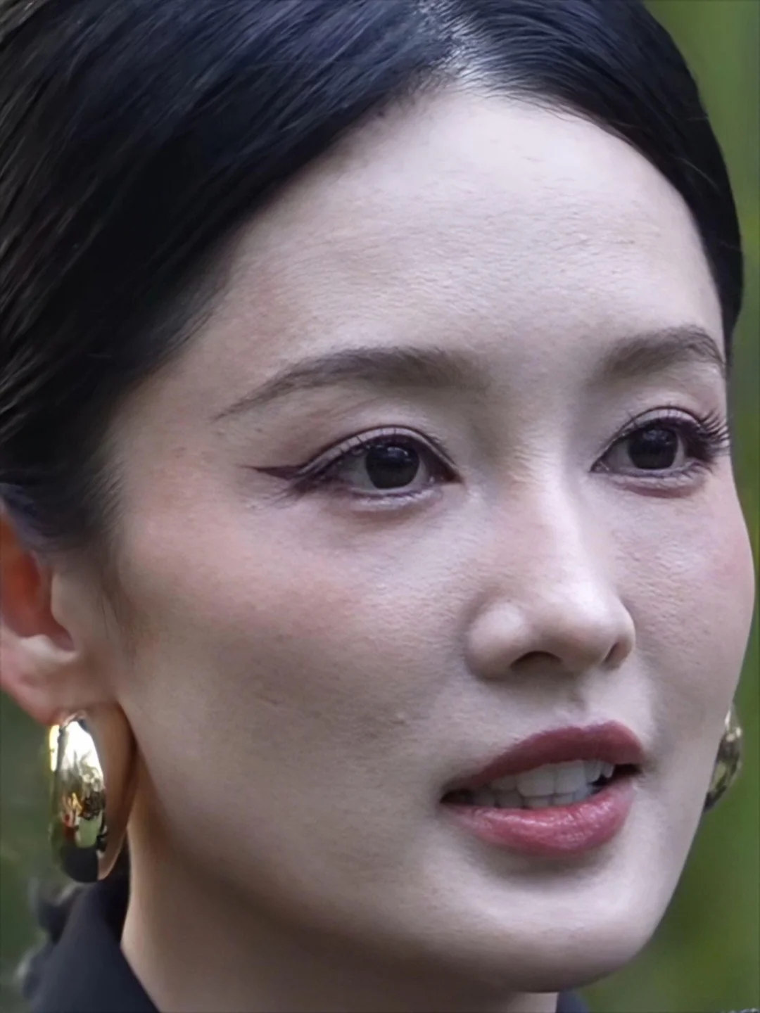 我丢，李沁这高清怼脸生图……