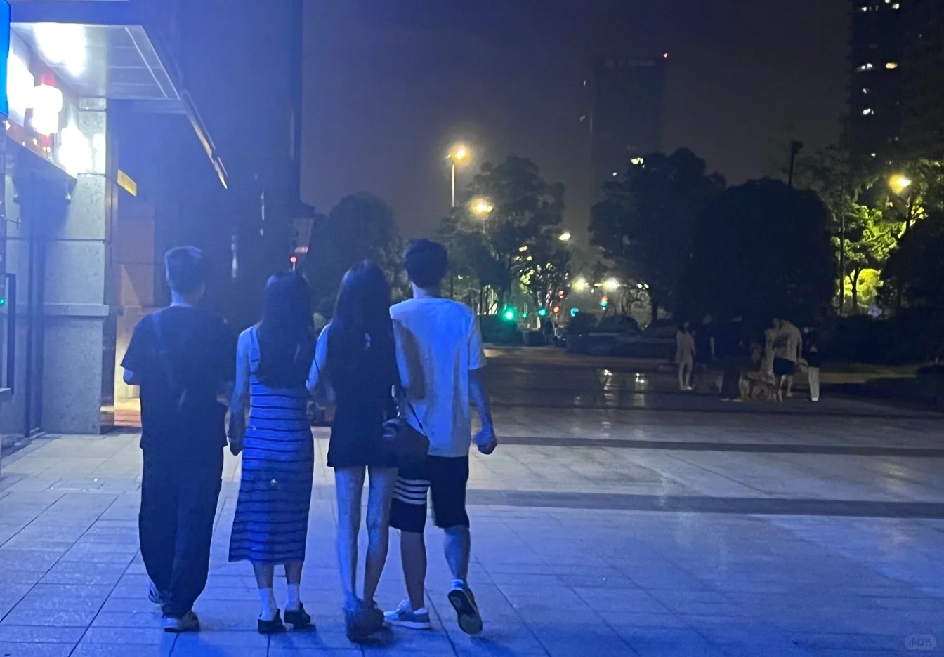 我的闺蜜们不做人