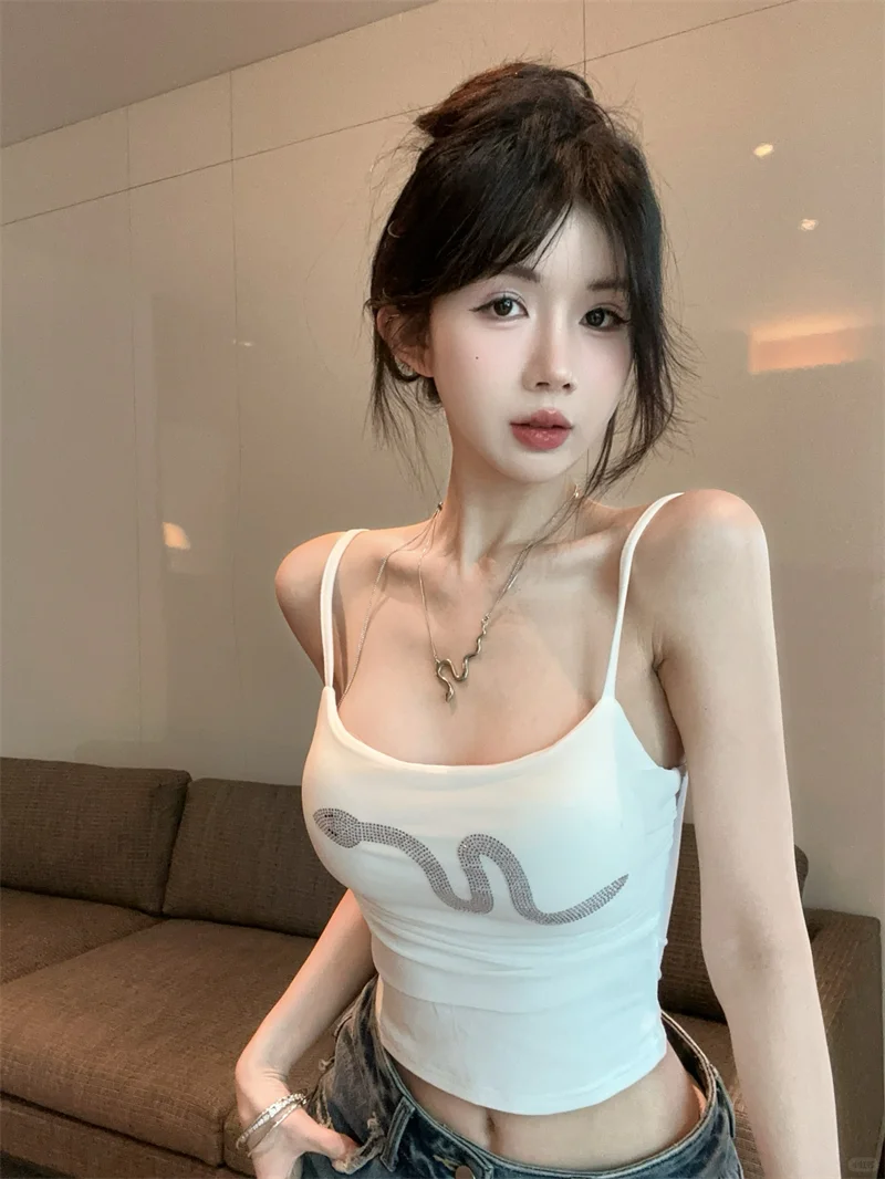 超爱自带胸垫吊带！免去了穿内衣的麻烦