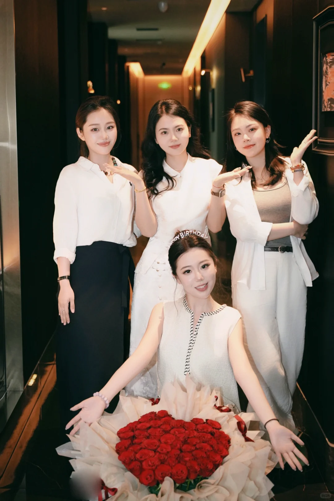不做娇艳的玫瑰 而是把自己养成一棵大树💜