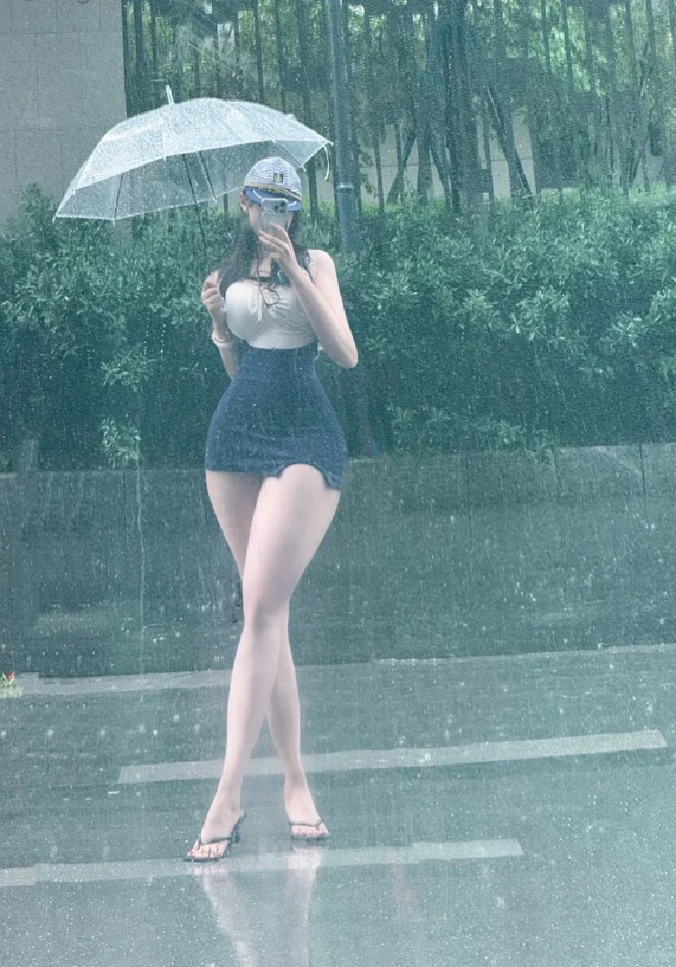 微胖，在校女大学生 173 大二
