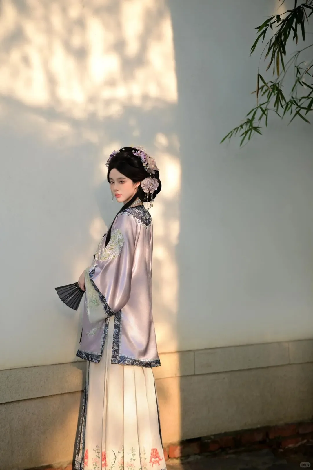 清朝韵味碰撞汉服，清汉美女美翻了✨