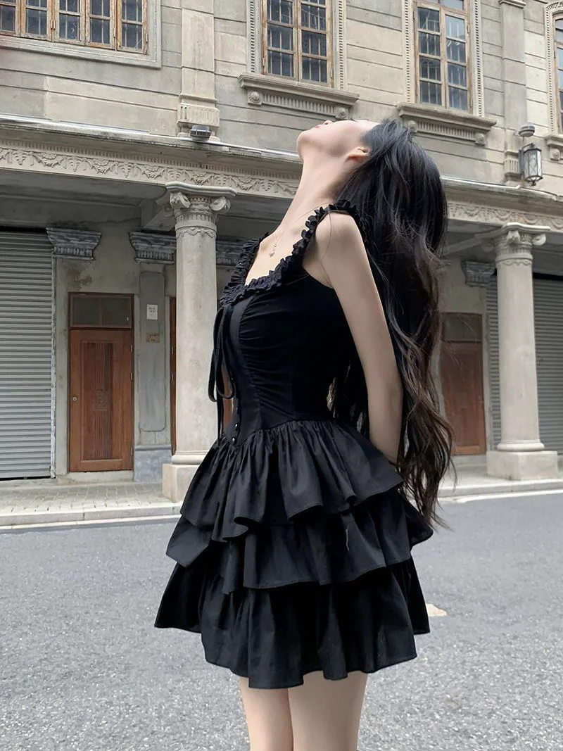 🖤夏必备|法式黑吊带裙👗