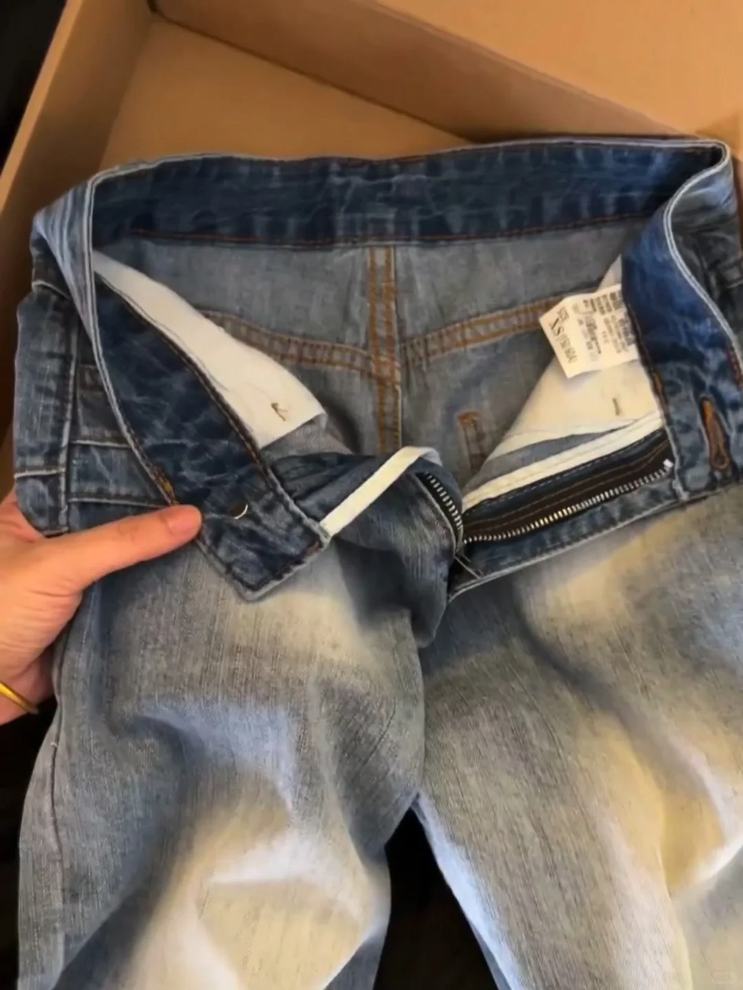 跟着女大买👖好有青春气息的一条牛仔裤