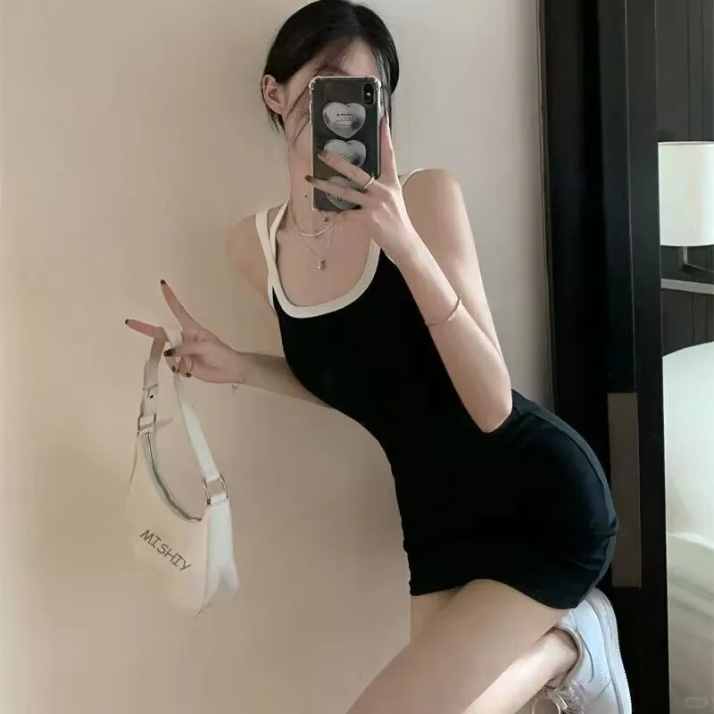 黑色辣妹吊带裙👗显瘦必备