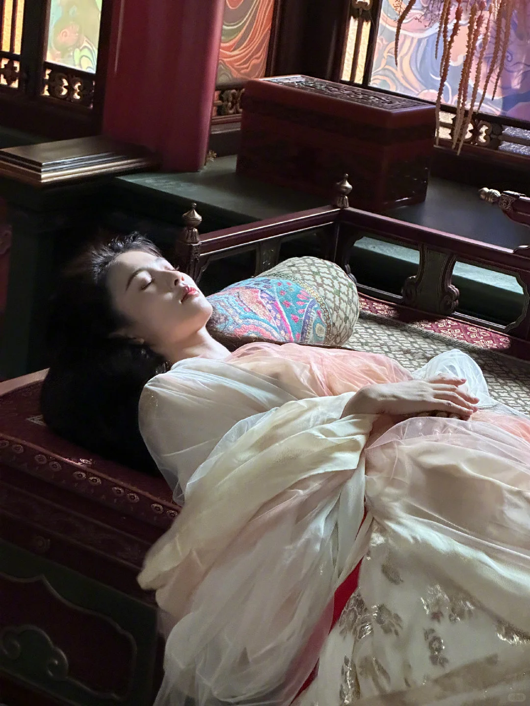 好美，感觉妆造好好看