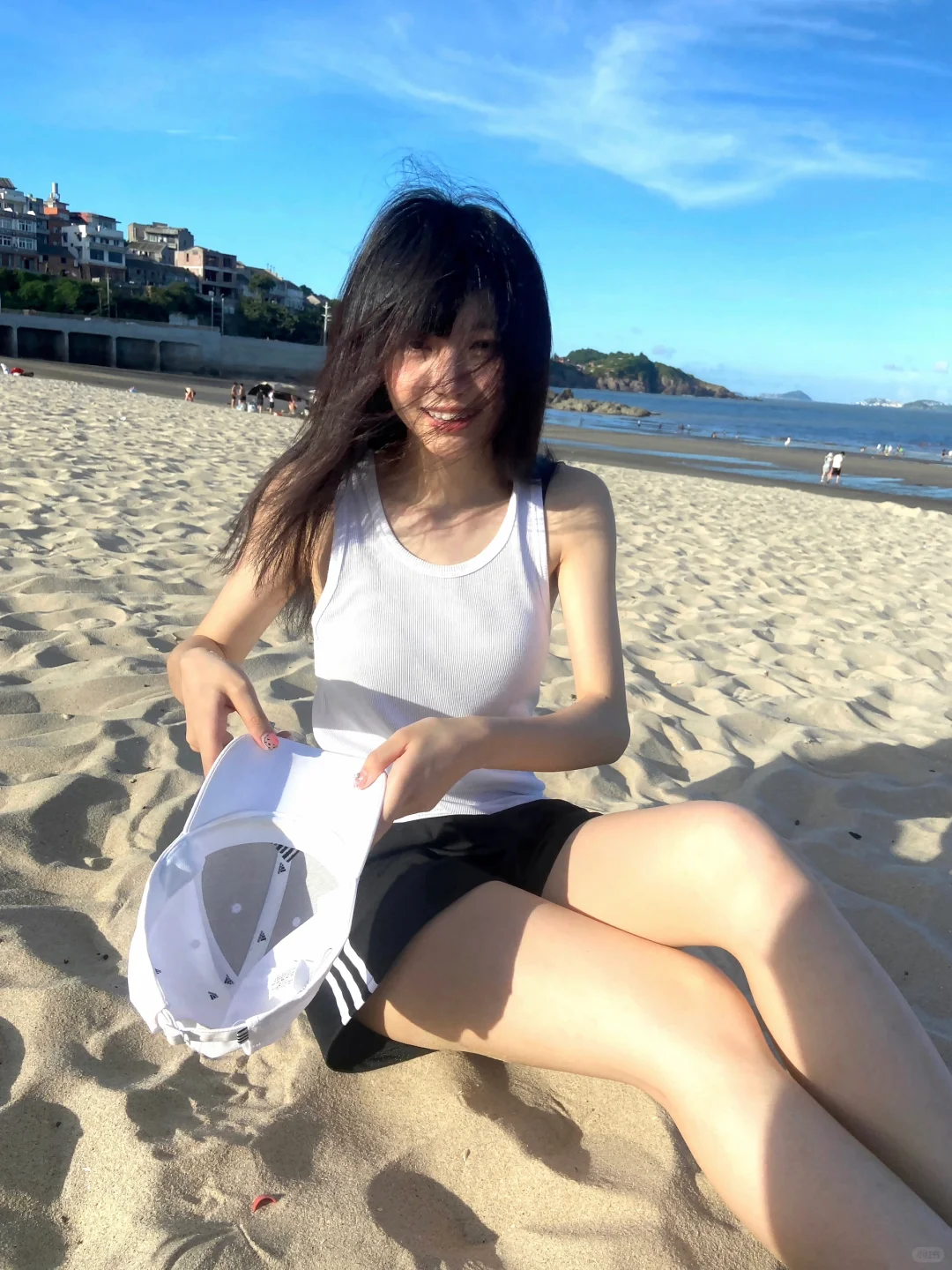 🐚🐋沙滩上玩耍的活力贝壳