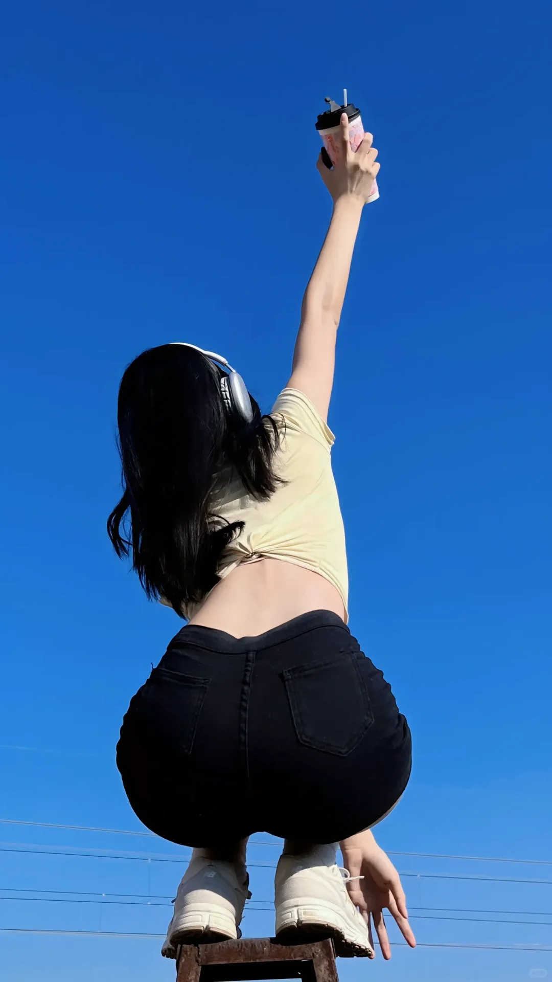 你和蓝蓝的天sky一样白！