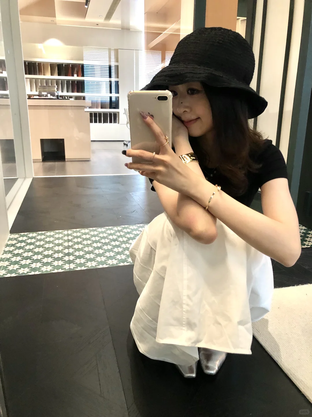 黑白极简⚫️⚪️韩女最爱穿搭公式