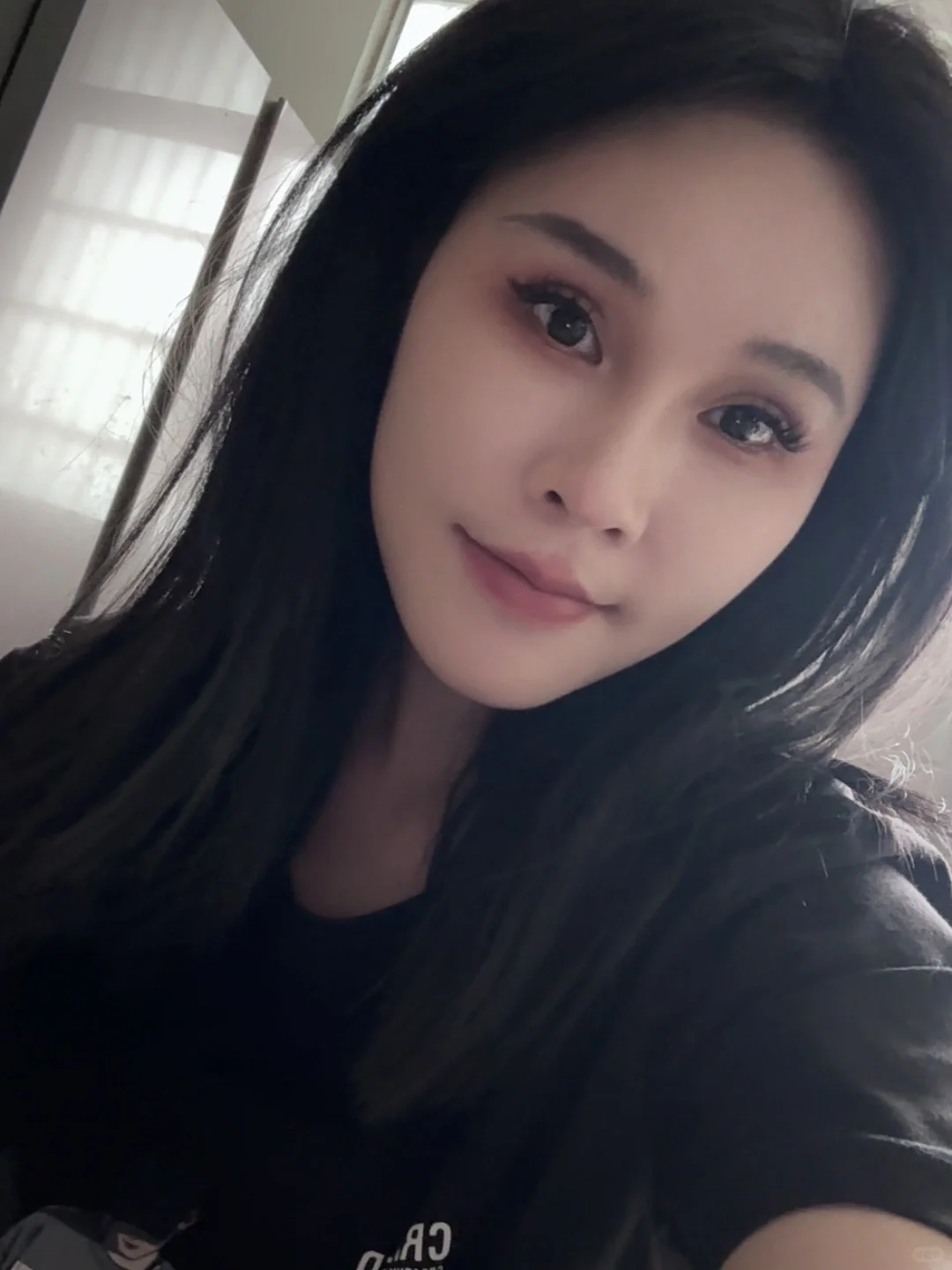总有人开了美颜千篇一律，而我偶尔用原相机