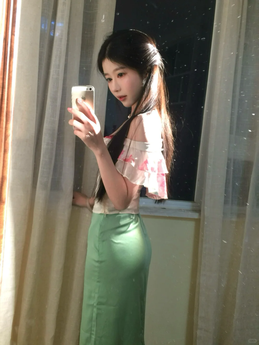 春红娇艳