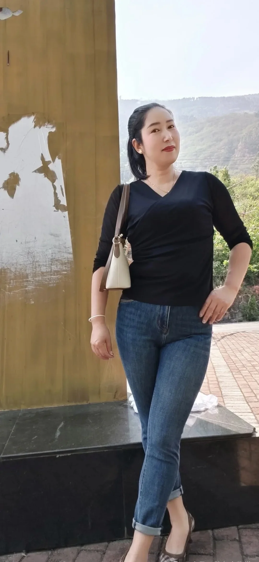 领略丰满熟妇的丰腴魅力