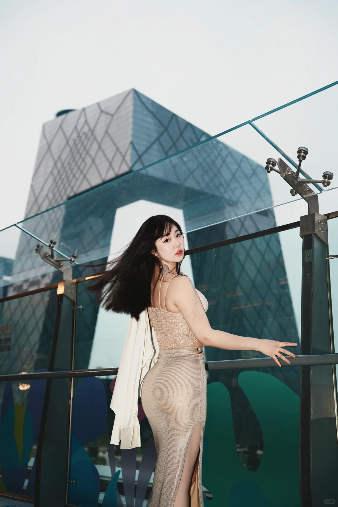想在评论区看美女