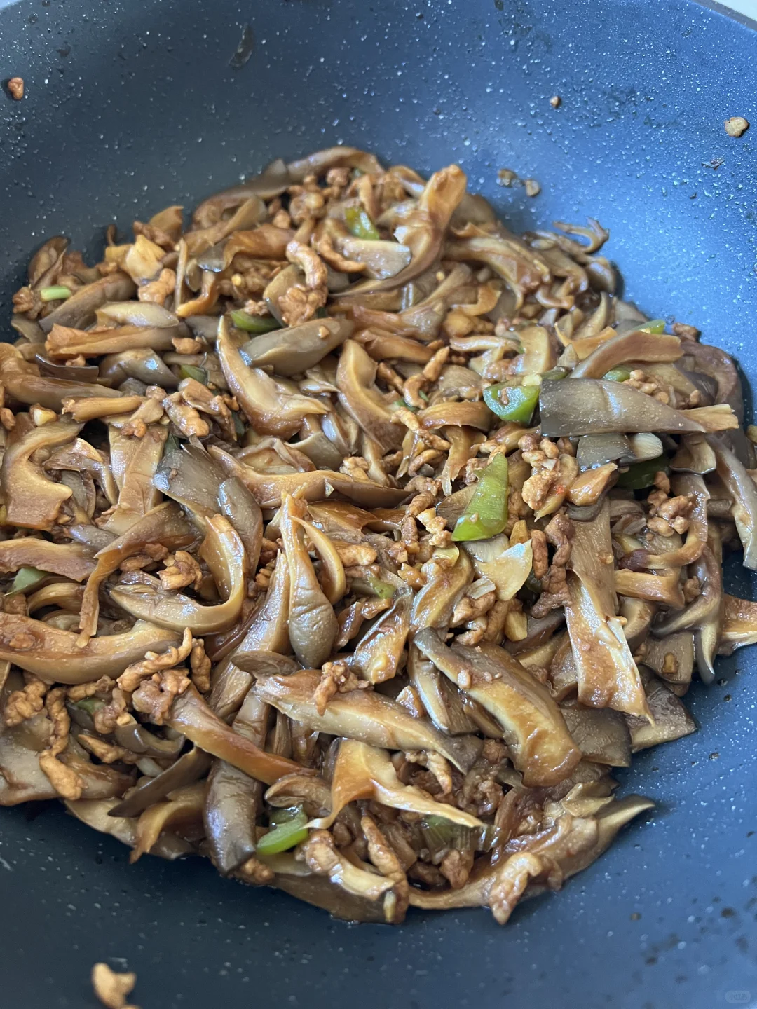 肉丝蘑菇