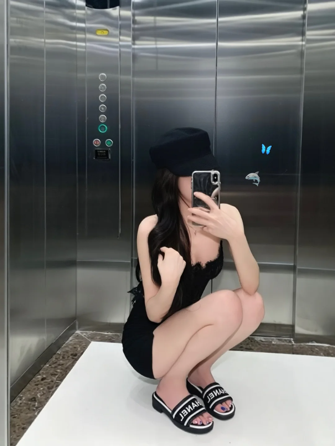 鱼骨胸衣搭配短裙绝了