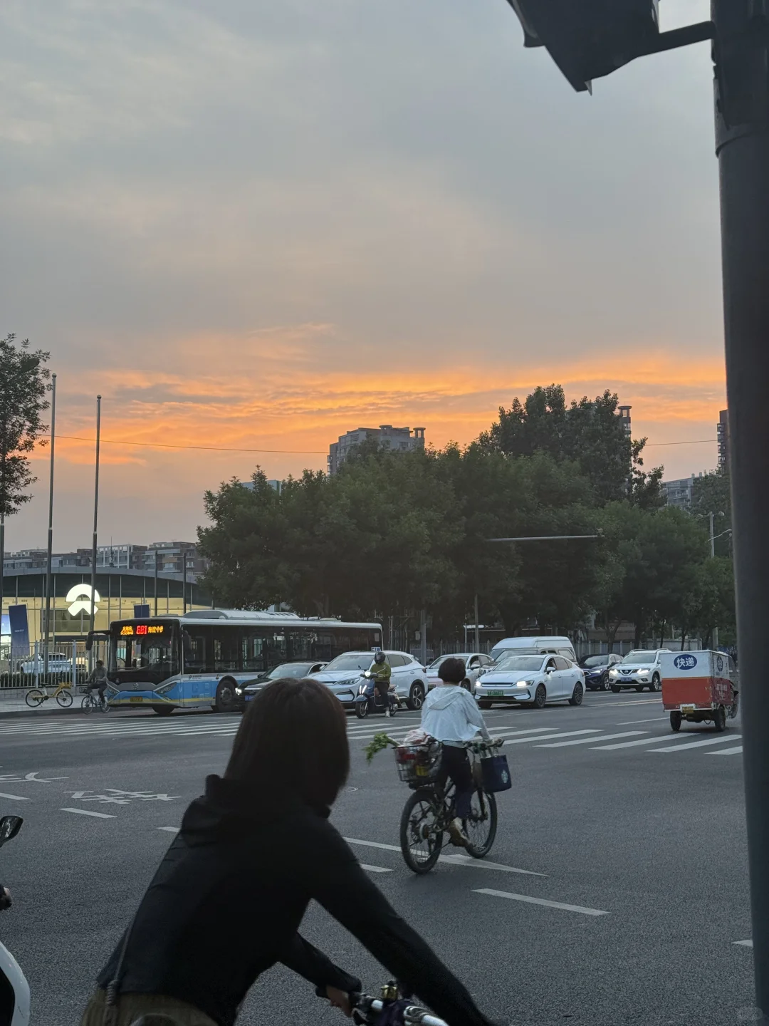 女程序员的下班拍摄日常