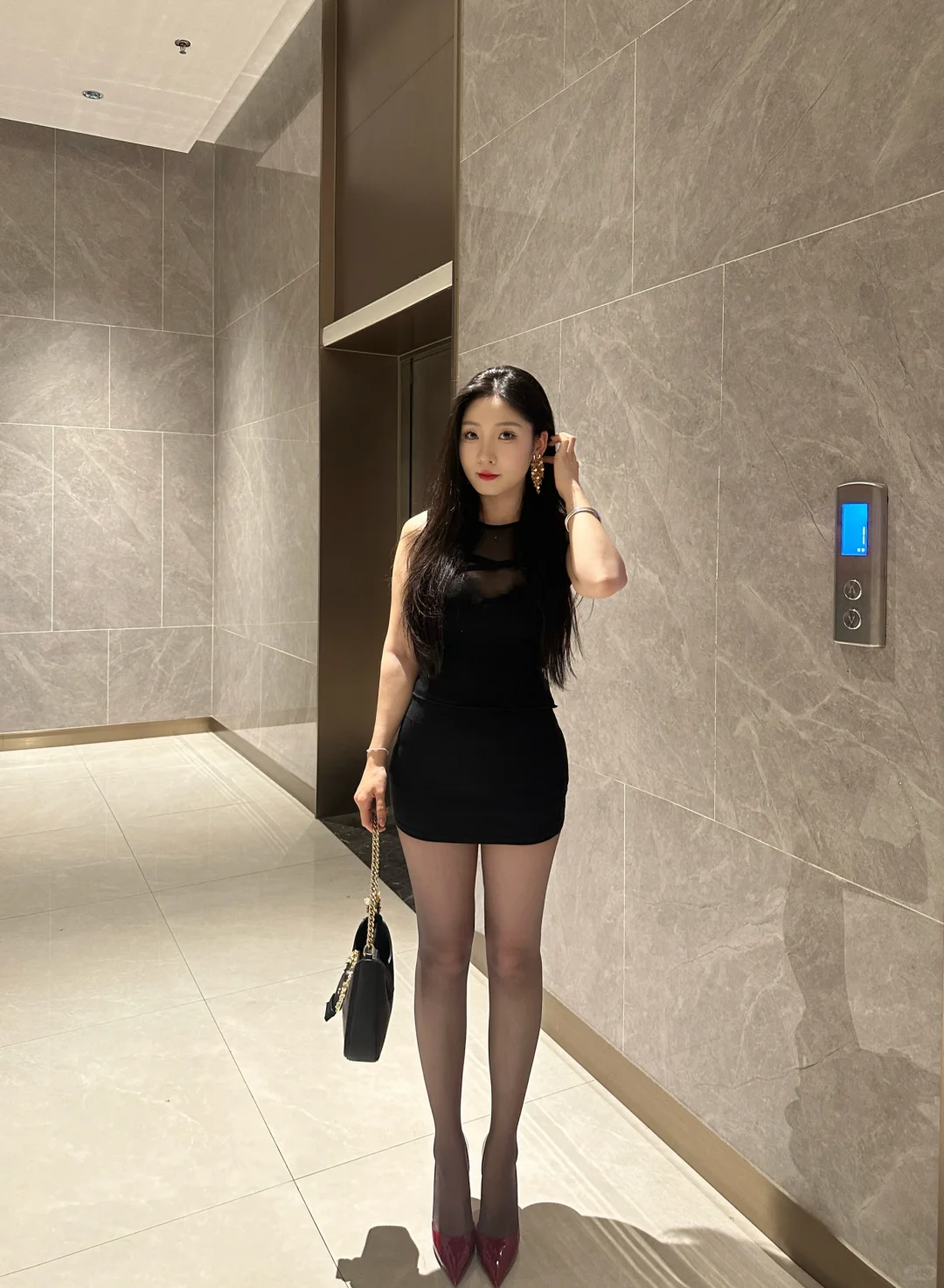 黑色最显瘦！