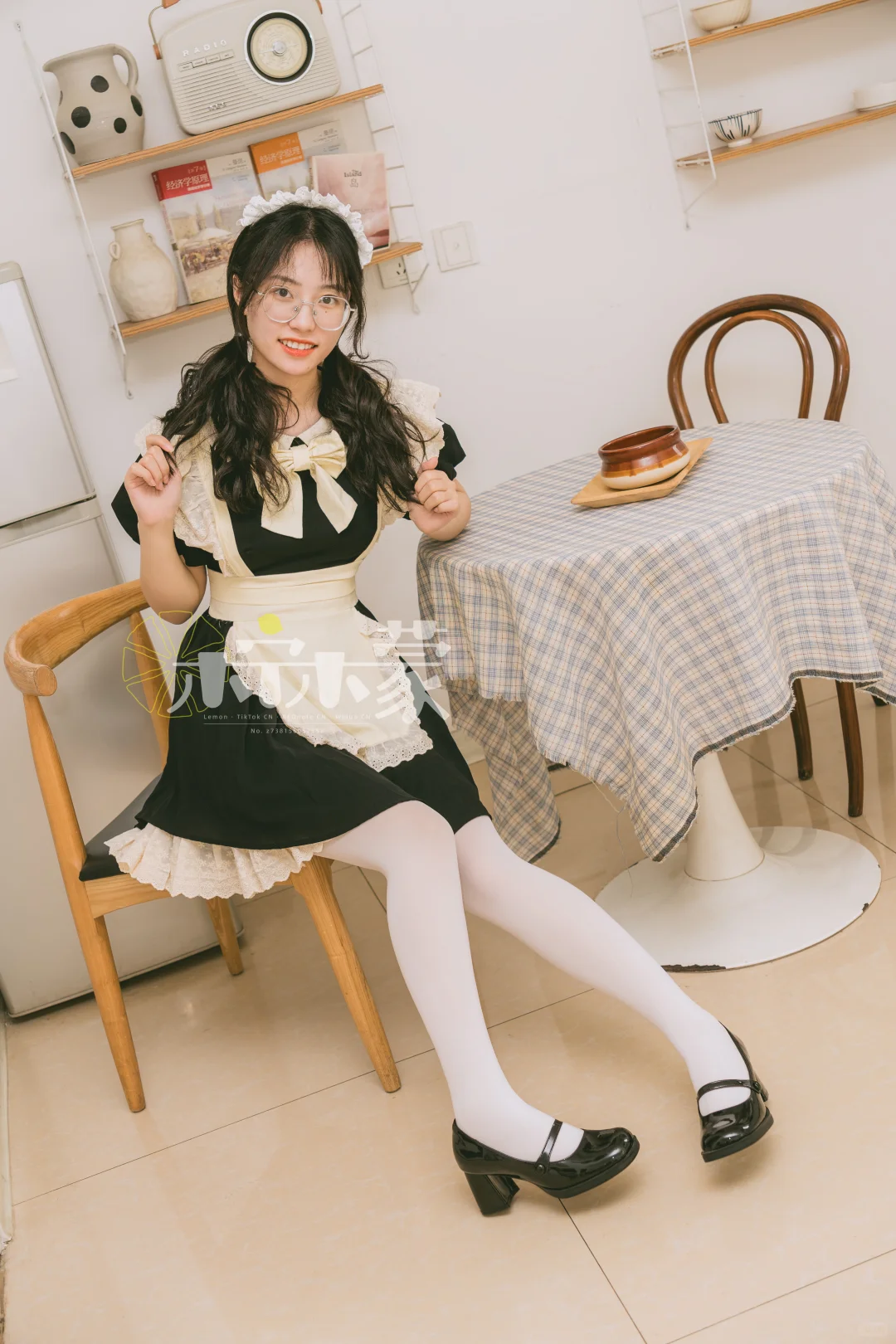 今天拍新片～先发发女仆吧