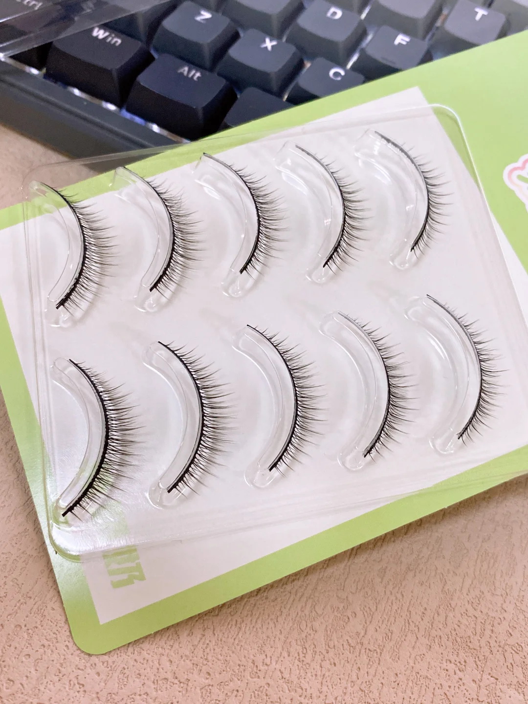 化妆师看过来！！硬梗调整单眼皮睫毛来啦
