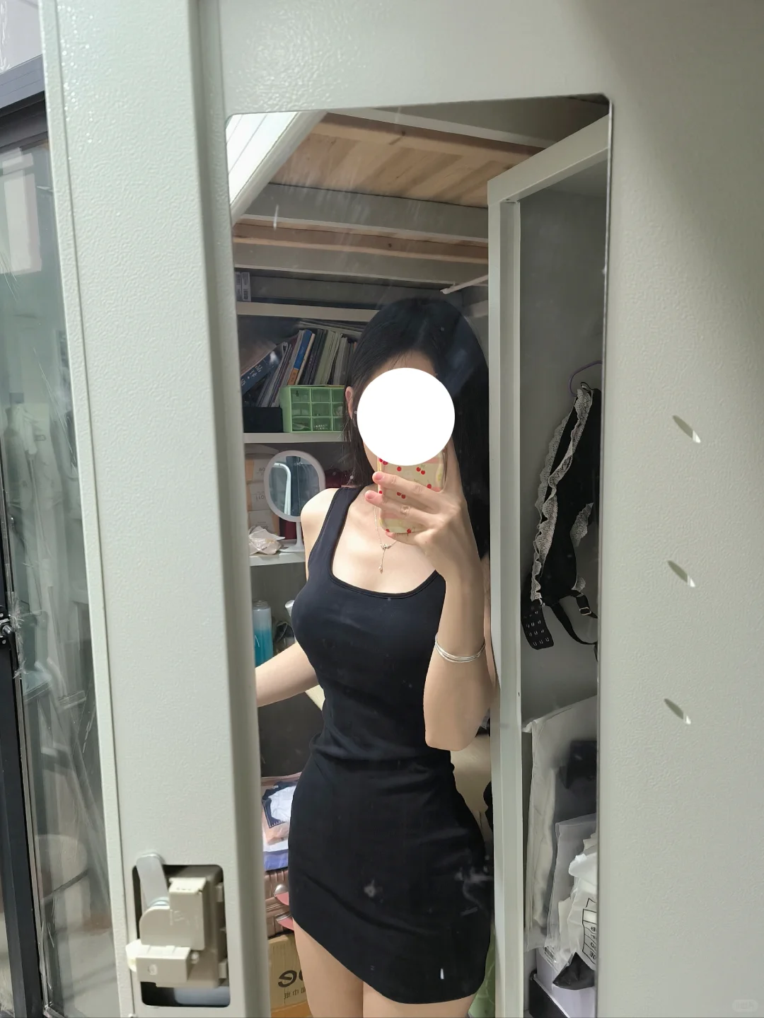 巨显身材的辣妹包臀裙！！
