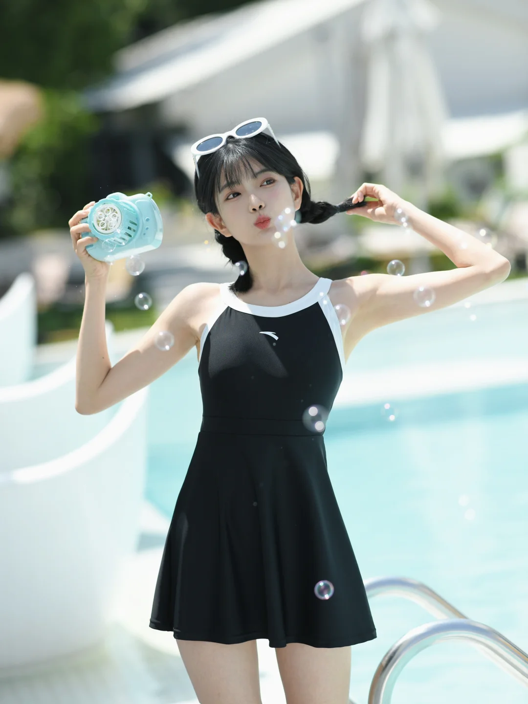 ˢᵁᴹᴹᴱᴿ 𖠚ᐝ🏖️ 泳池里闪闪发光的夏天✨