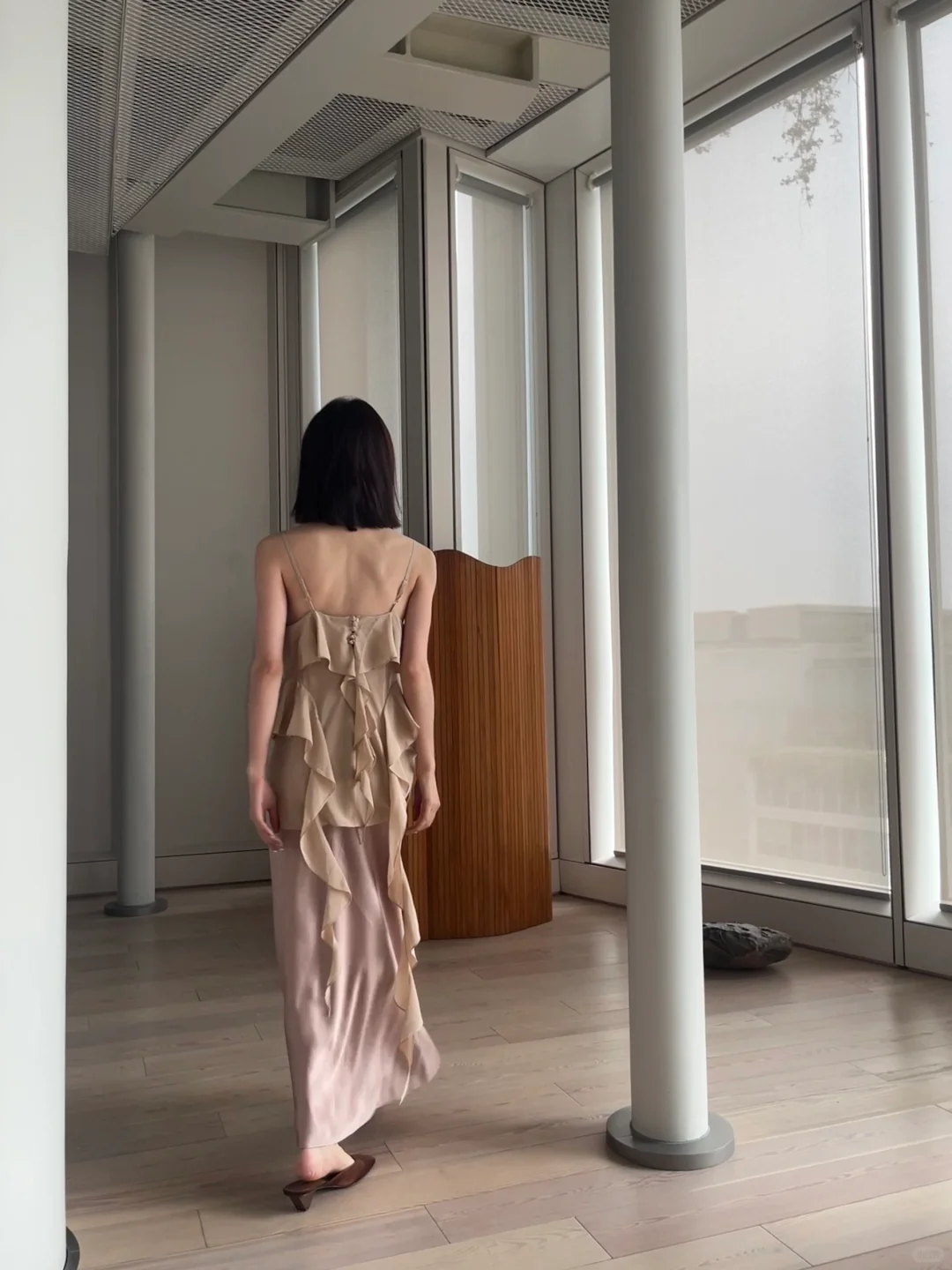 高智冷静的女主人