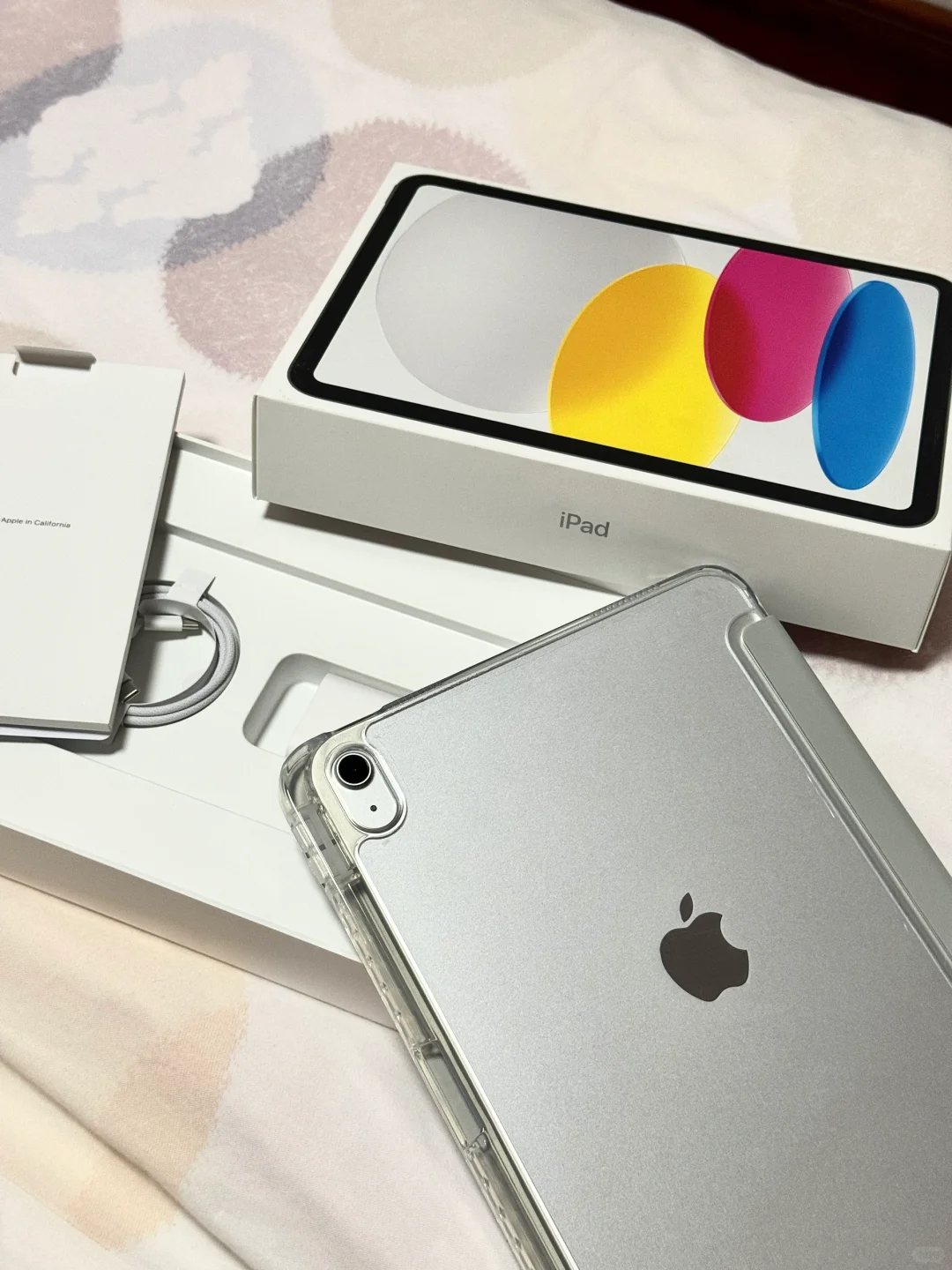 iPad11 银色128已买，快用壁纸砸死🤩🤩🤩