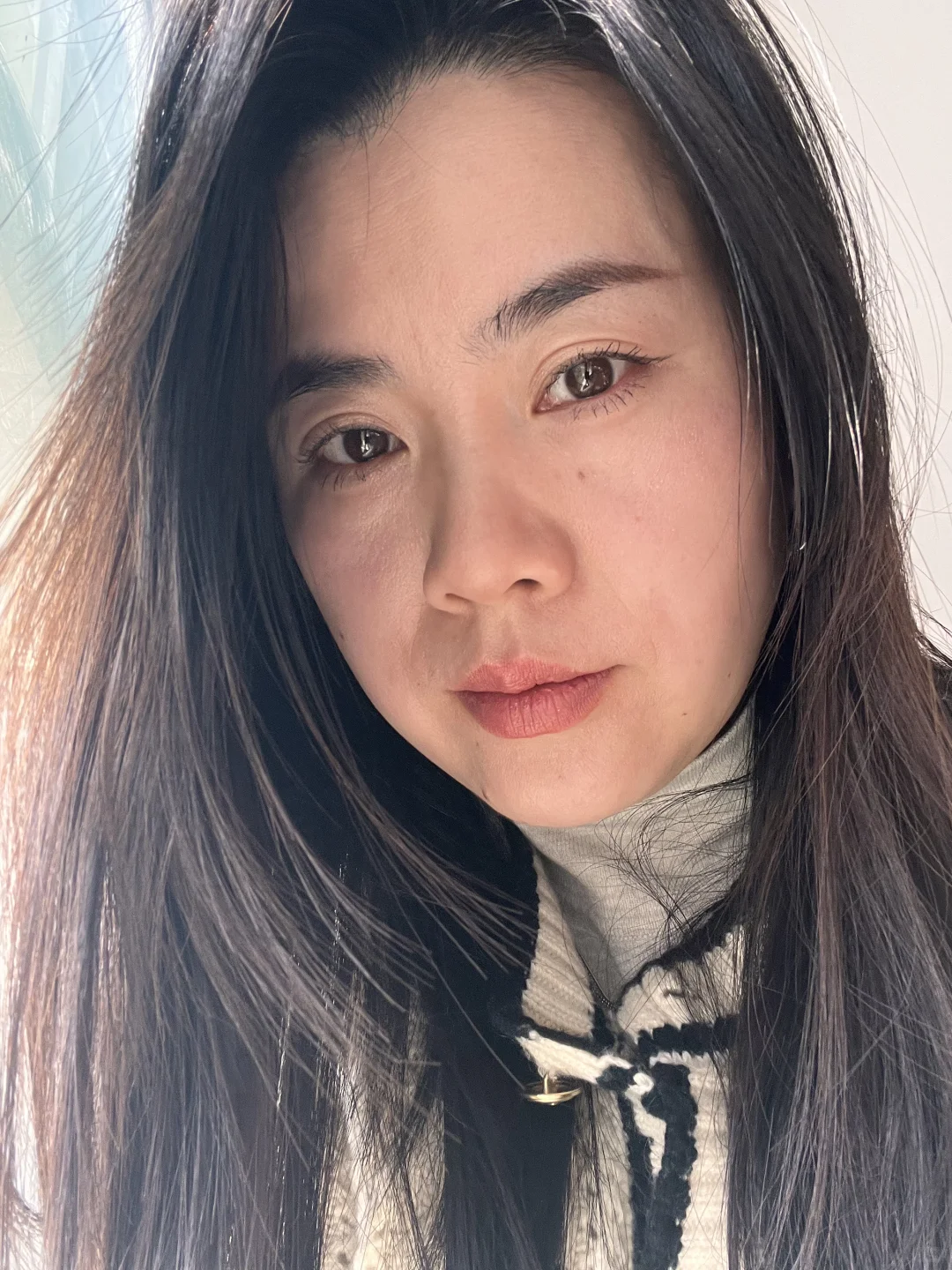 86年.38岁.普通中年女性，画了妆也就这样了