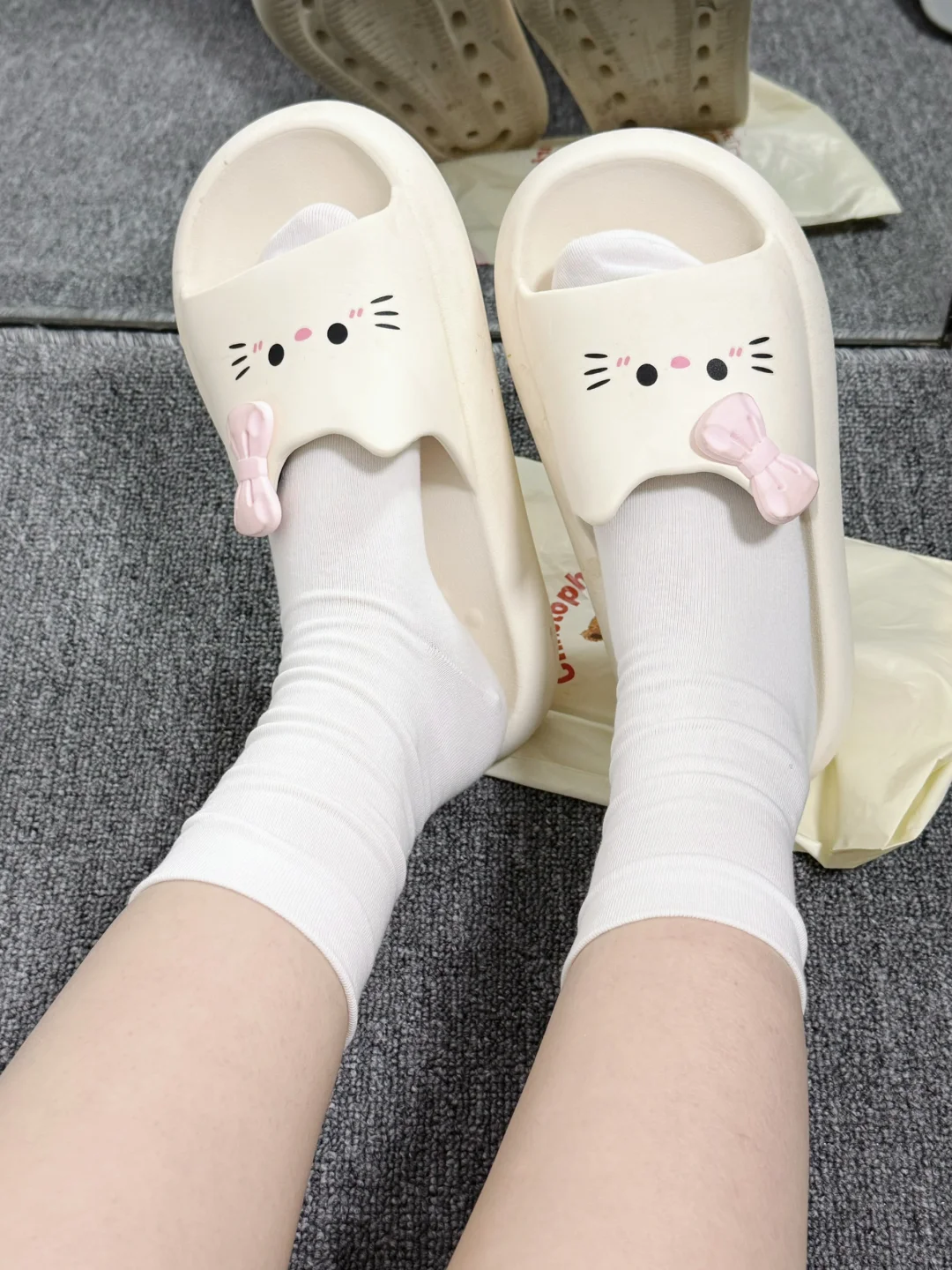 泰好穿了！这就是传说中的月子袜么…