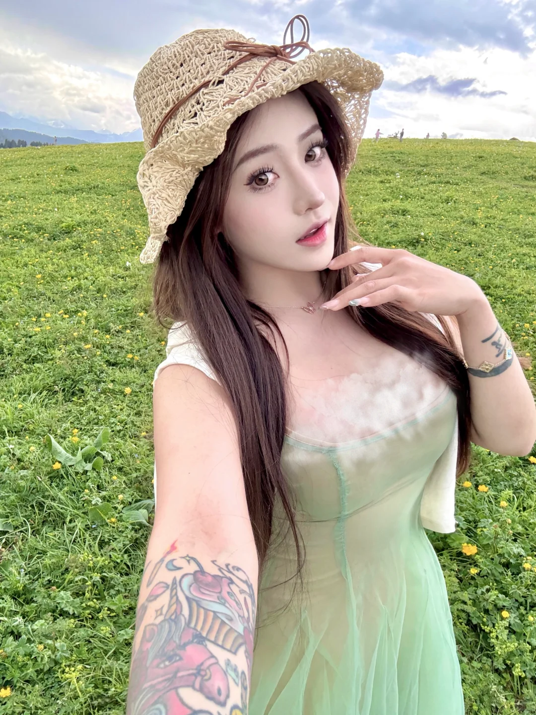 美丽的油画少女和“牛粪”🌹