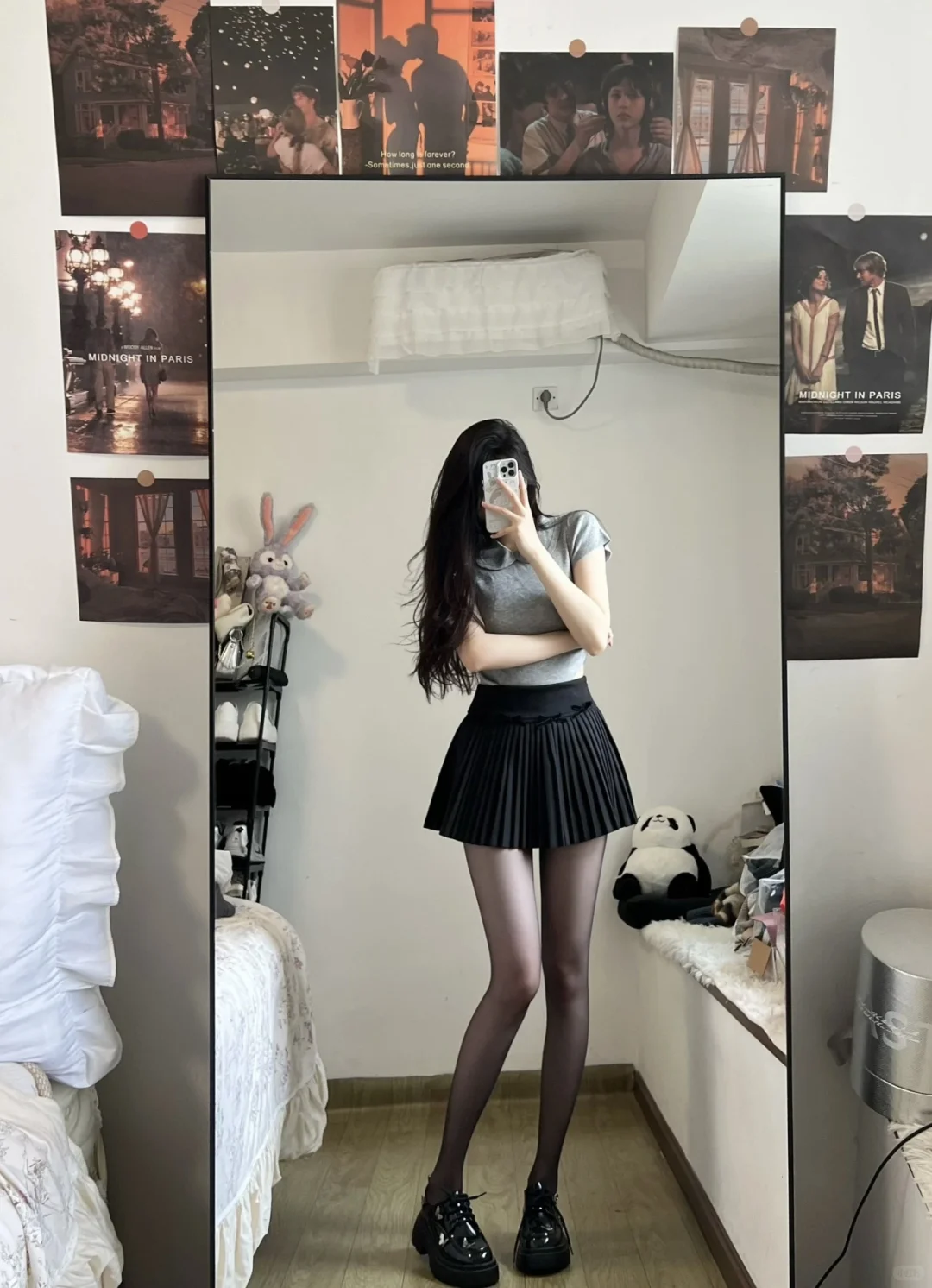 女大穿黑丝会不会太成熟了点