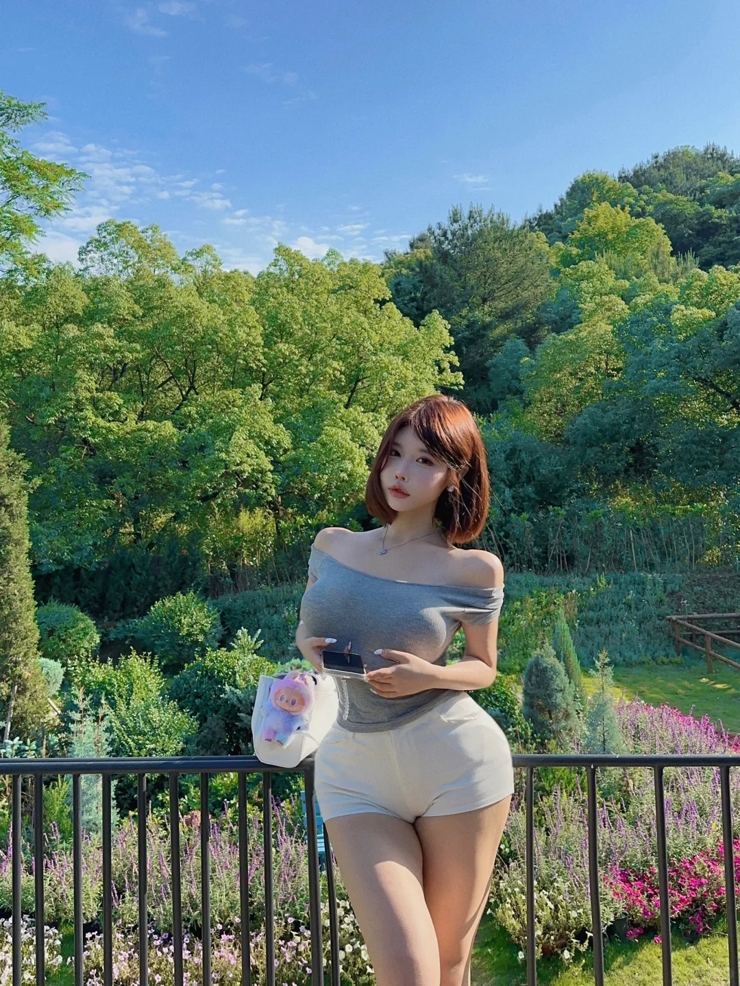 或许自由更胜一筹🕊️