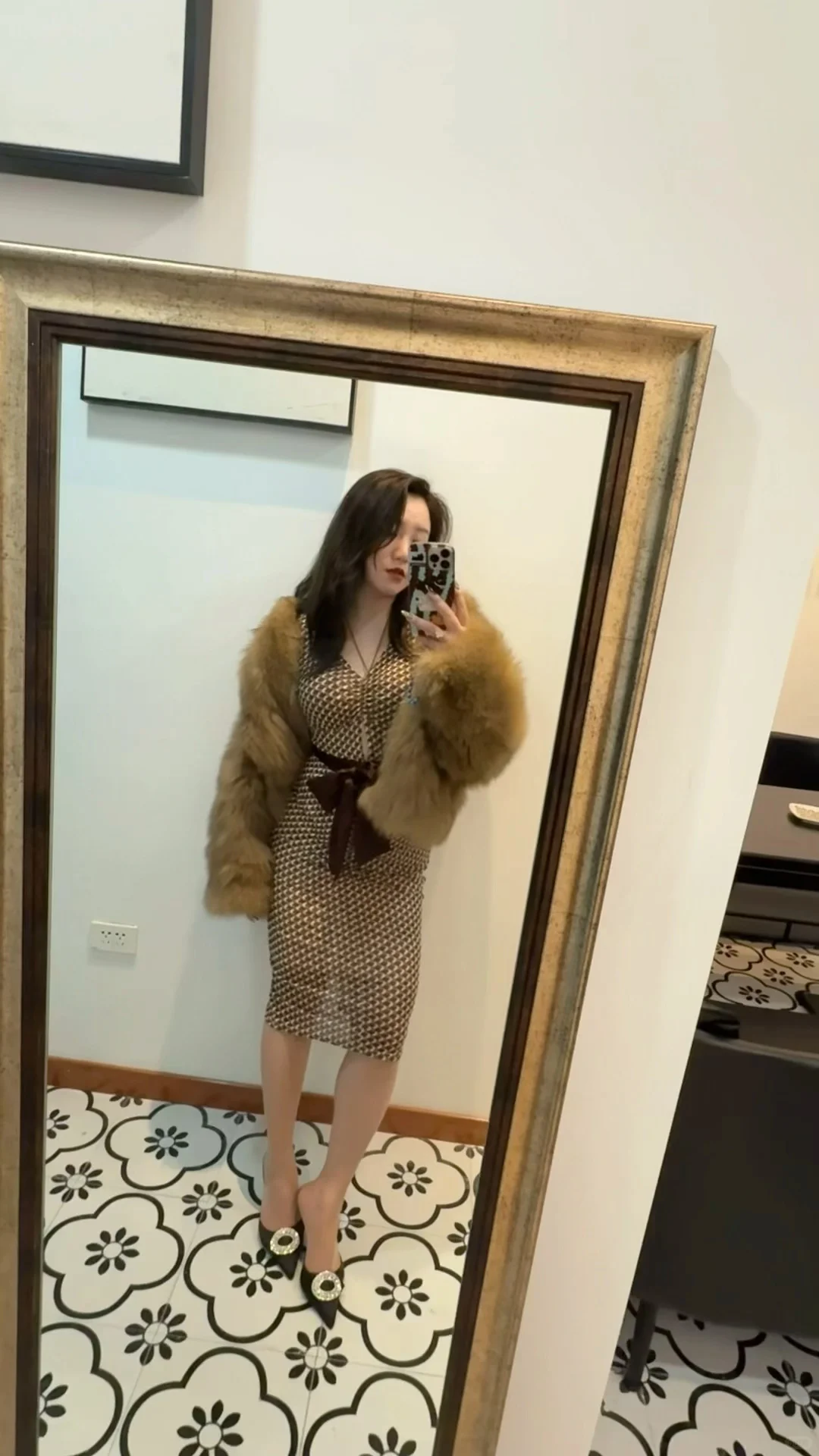 漂亮小姨回家过年啦