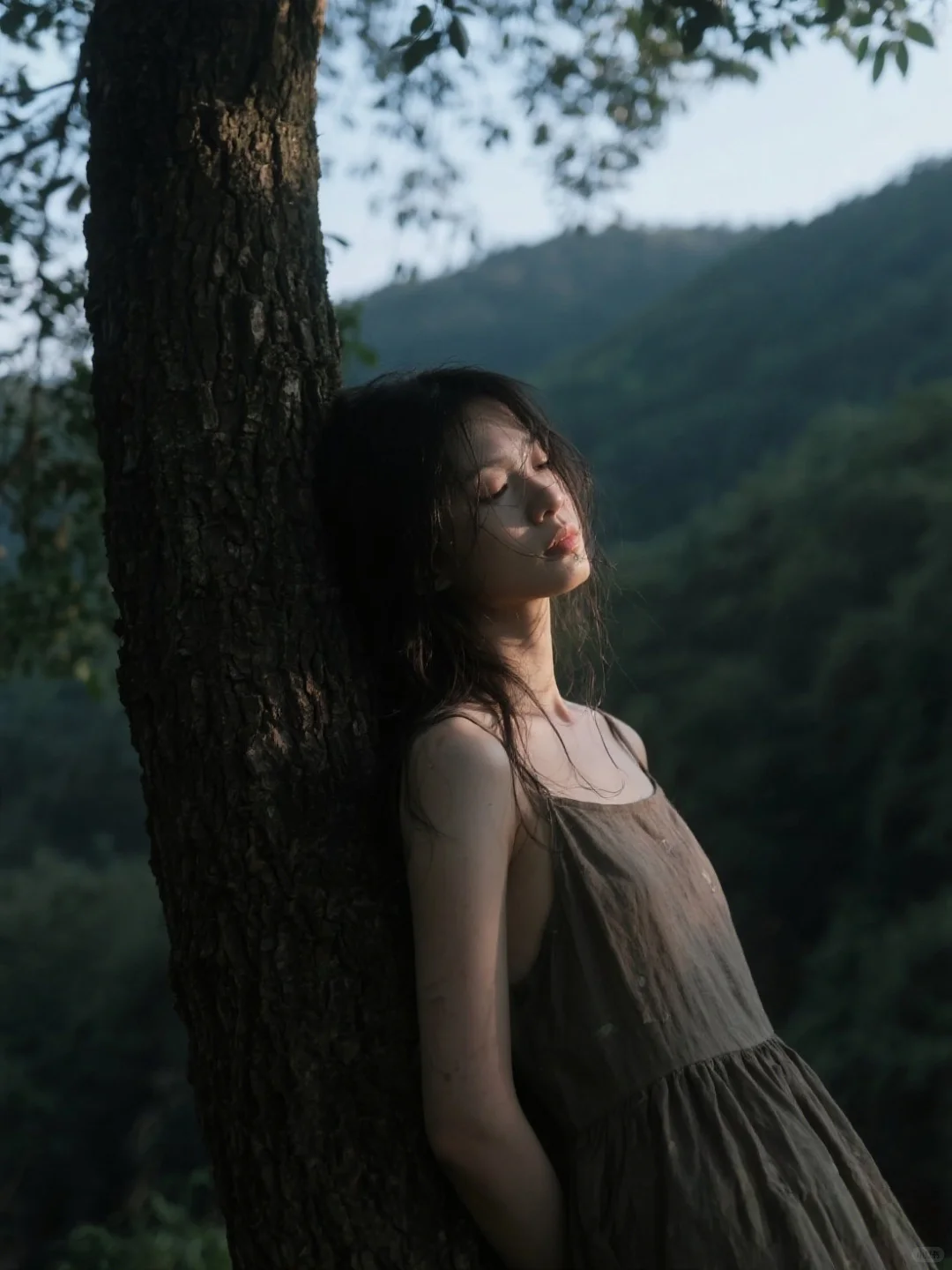 山野中的少女，是大自然的温柔拥抱