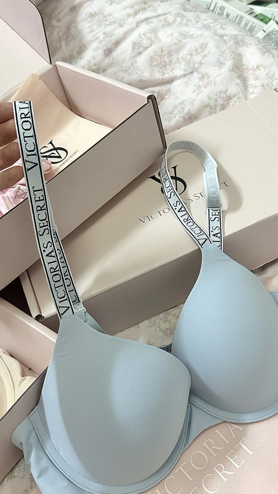 维密购物分享👙 粉条纹睡衣也太嫩了🎀