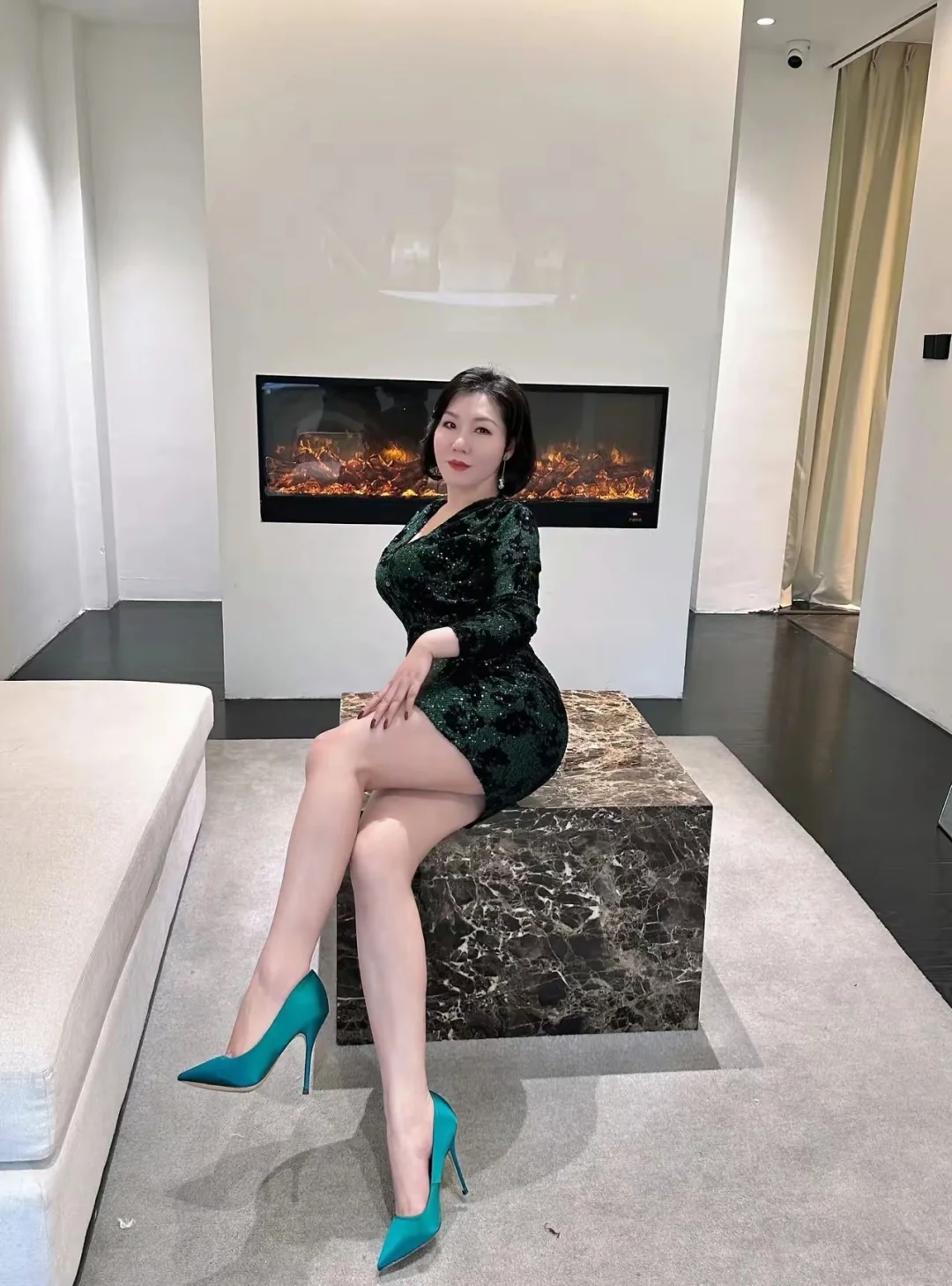 熟女她就像一本韵味十足的书