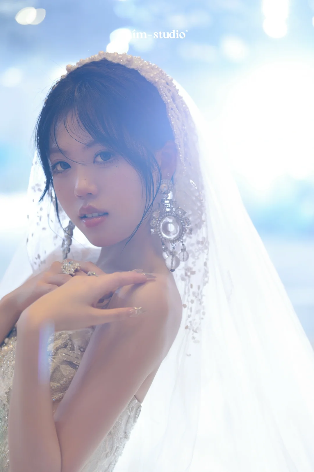 Wow！辣妹的超性感晨袍太美腻