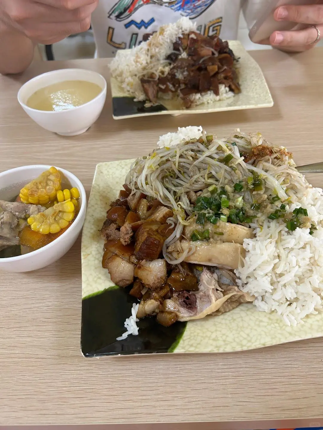 女孩子要进厂的话 还是电子厂好一点