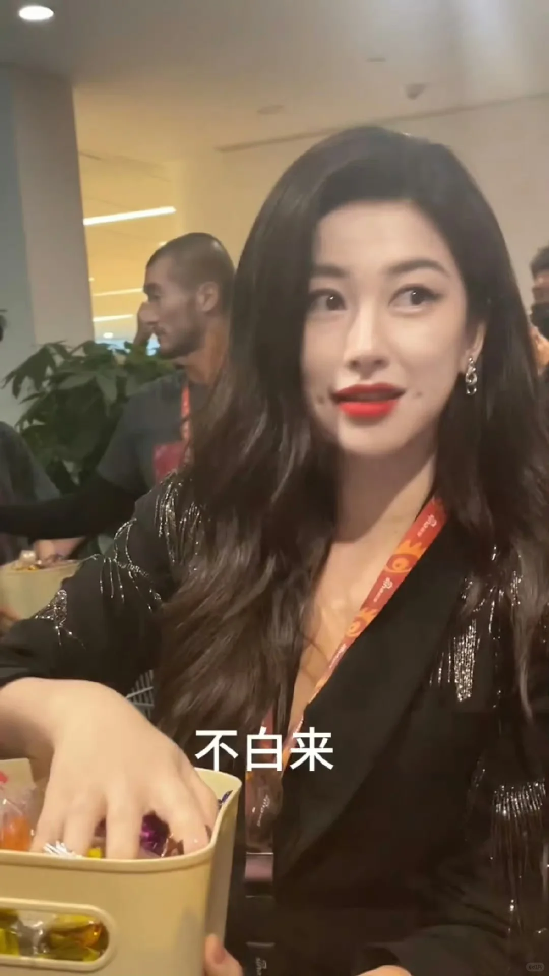 明艳性感的中国大女人-朱珠