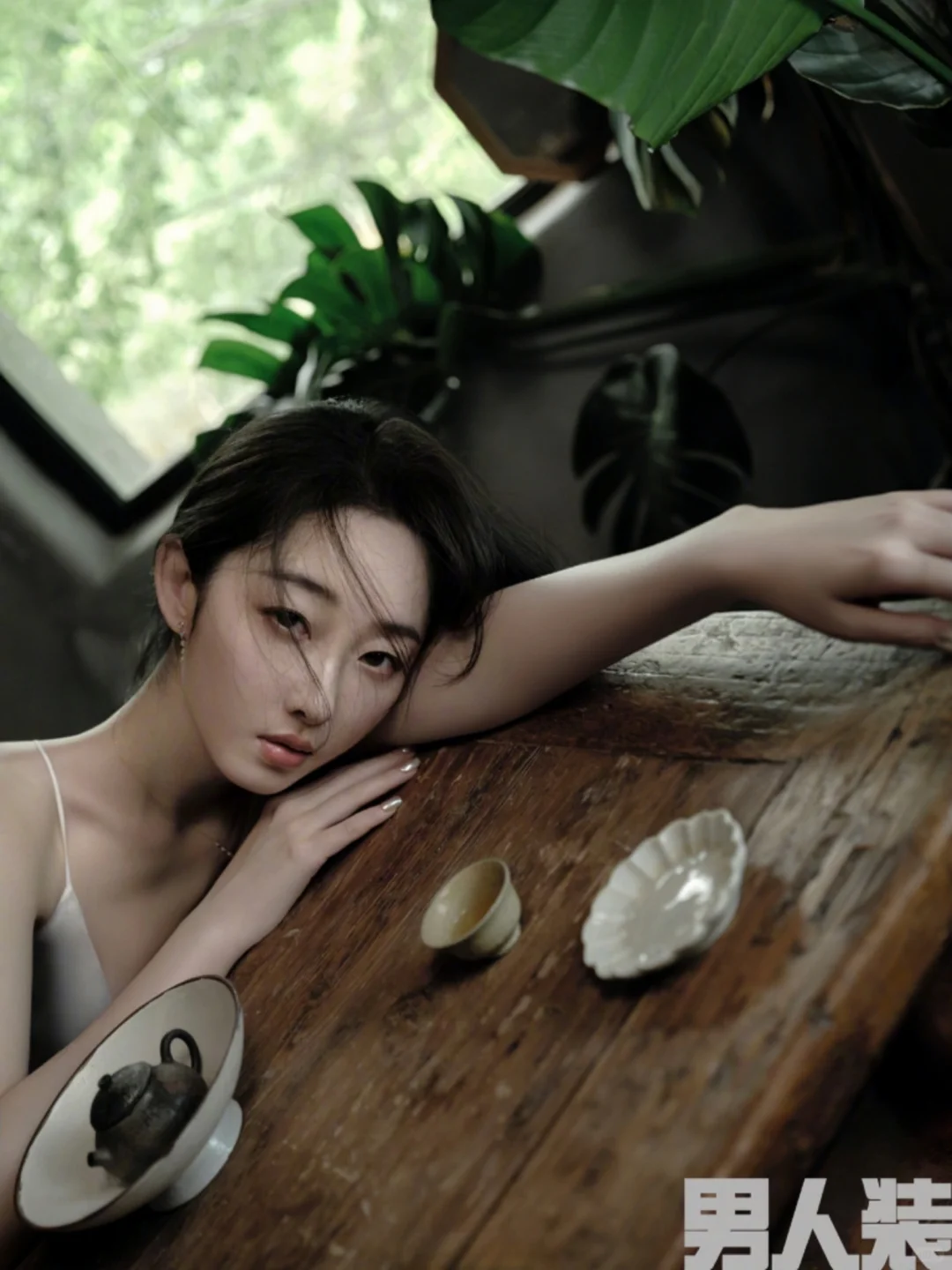时尚大片怎么拍？请看蒋梦婕的这组写真