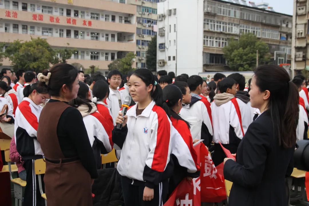 中考 为梦想而战斗——钟祥五中举行2024届百日誓师大会 第20张