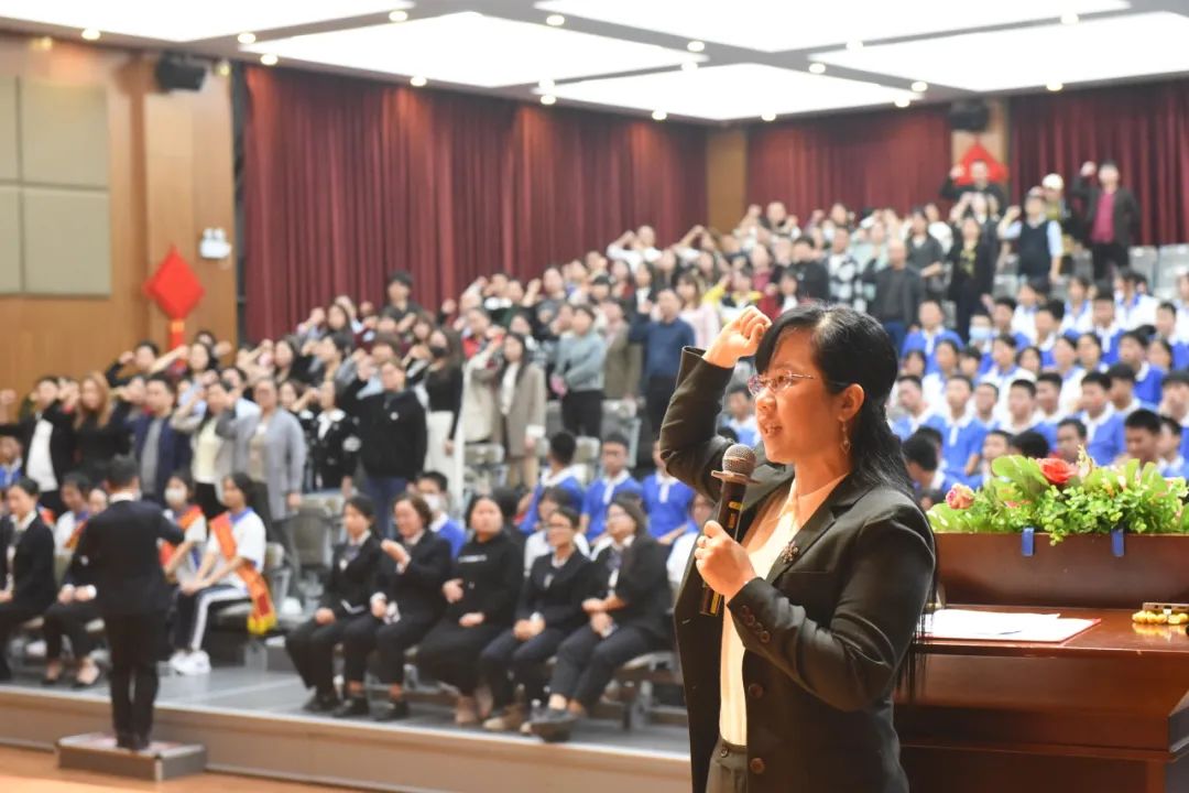 【展华动态】决战中考 拼搏未来——深圳市展华实验学校2024届中考百日誓师大会 第16张