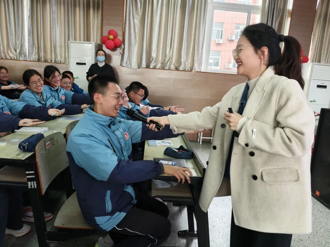 合心德育丨热辣滚烫战百日 踔厉奋发胜中考——平湖市新仓中学2024届中考冲刺百日誓师大会 第38张