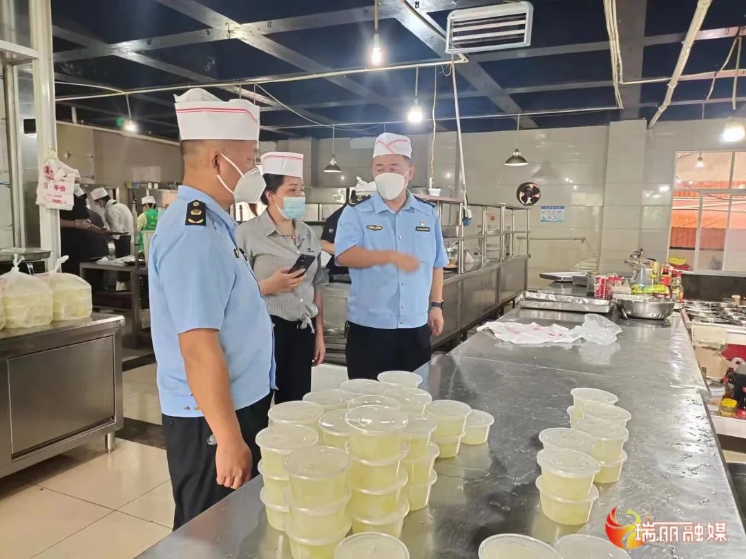 瑞丽市市场监督管理局为高考期间食品安全保驾护航 第4张