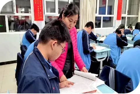 【高考备考】每一个拼搏的你都闪闪发光——多图直击一中高三学子备考真实状态! 第61张